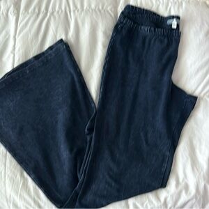 Bundle of 2 Chatoyant Flare Jeggings (Dark Blue and Black Wash)